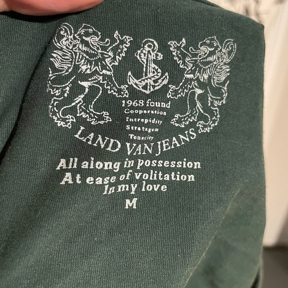 LAND VAN JEANS All along in possession At ease of volitation in my love y2k tee - Picture 5 of 5